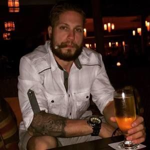 Meet your Posher, Brady